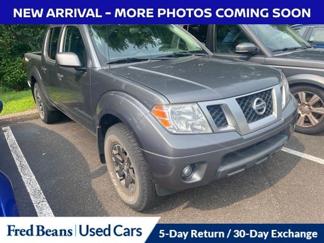 2020 Nissan Frontier PRO-4X — photo 1 of 16