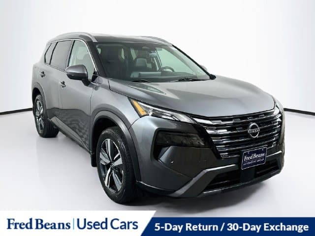 2024 Nissan Rogue SL — photo 1 of 39