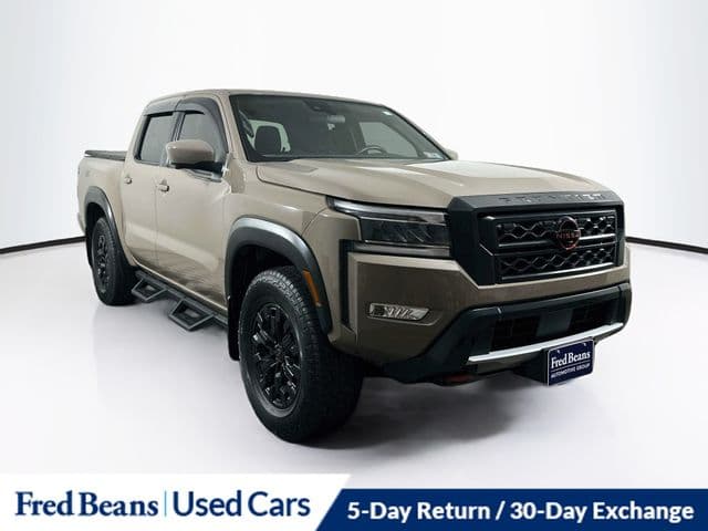 2023 Nissan Frontier PRO-4X — photo 1 of 37