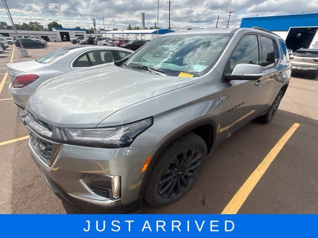 2023 Chevrolet Traverse RS — photo 1 of 5