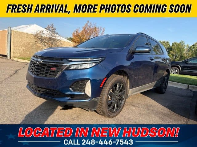 2023 Chevrolet Equinox RS — photo 1 of 4