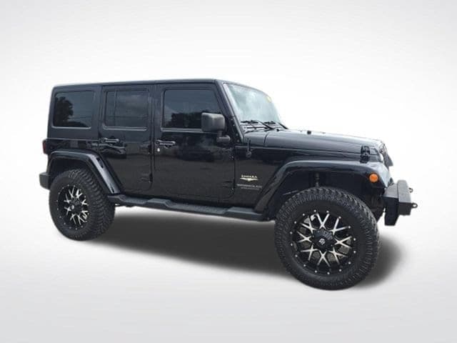 2015 Jeep Wrangler Unlimited Sahara — photo 1 of 20