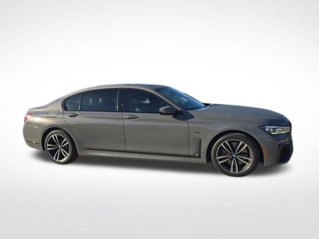 2022 BMW 7 Series 745e xDrive — photo 1 of 22