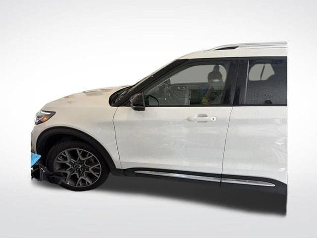 2025 Ford Explorer Platinum — photo 1 of 4