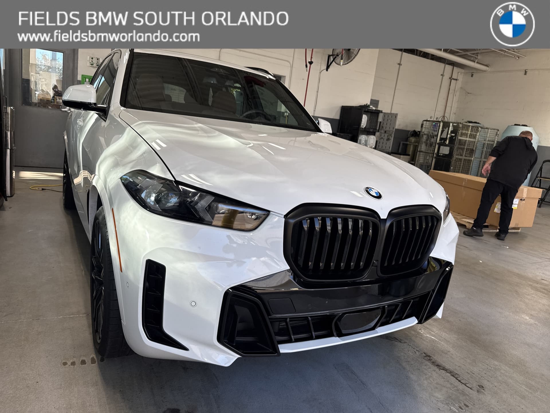 2026 BMW X5 sDrive40i — photo 1 of 3