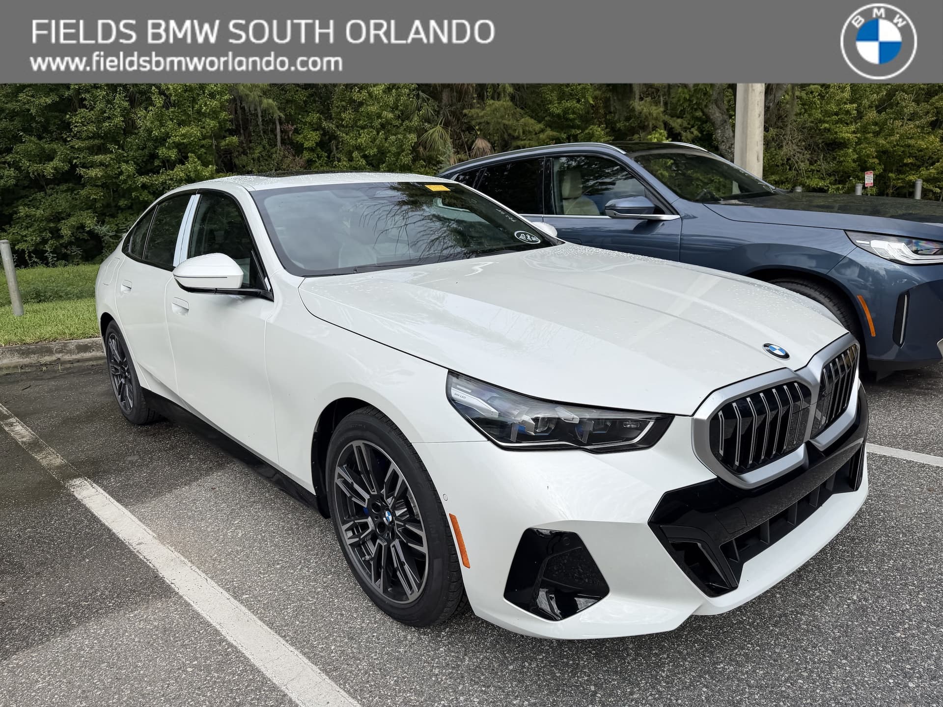 2027 BMW 5 Series 530i — photo 1 of 3