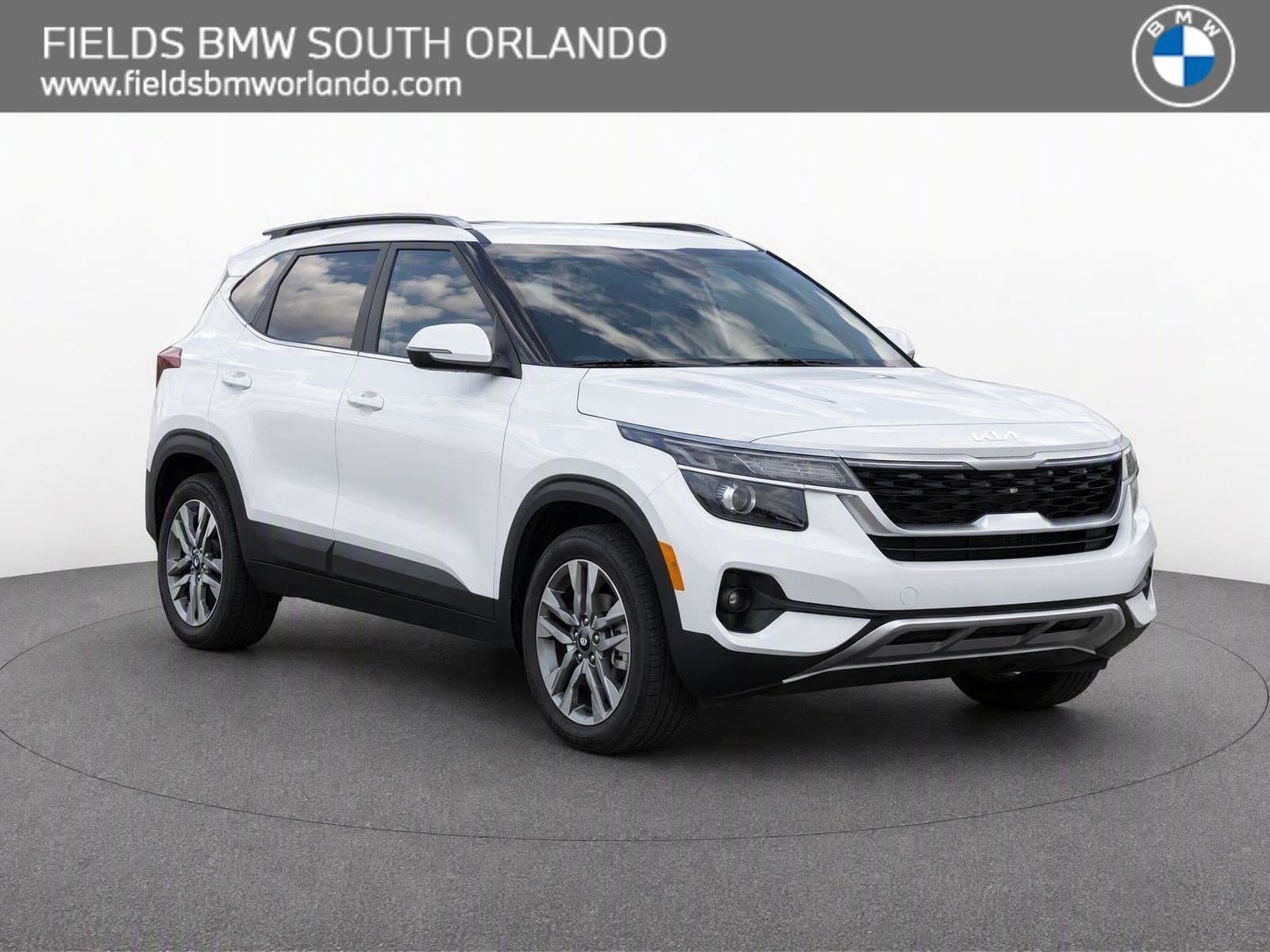 2023 Kia Seltos Base — photo 1 of 9