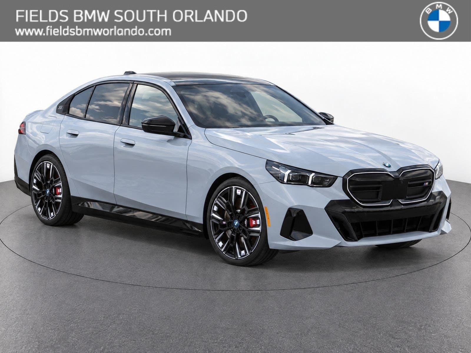 2024 BMW i5 Base — photo 1 of 9