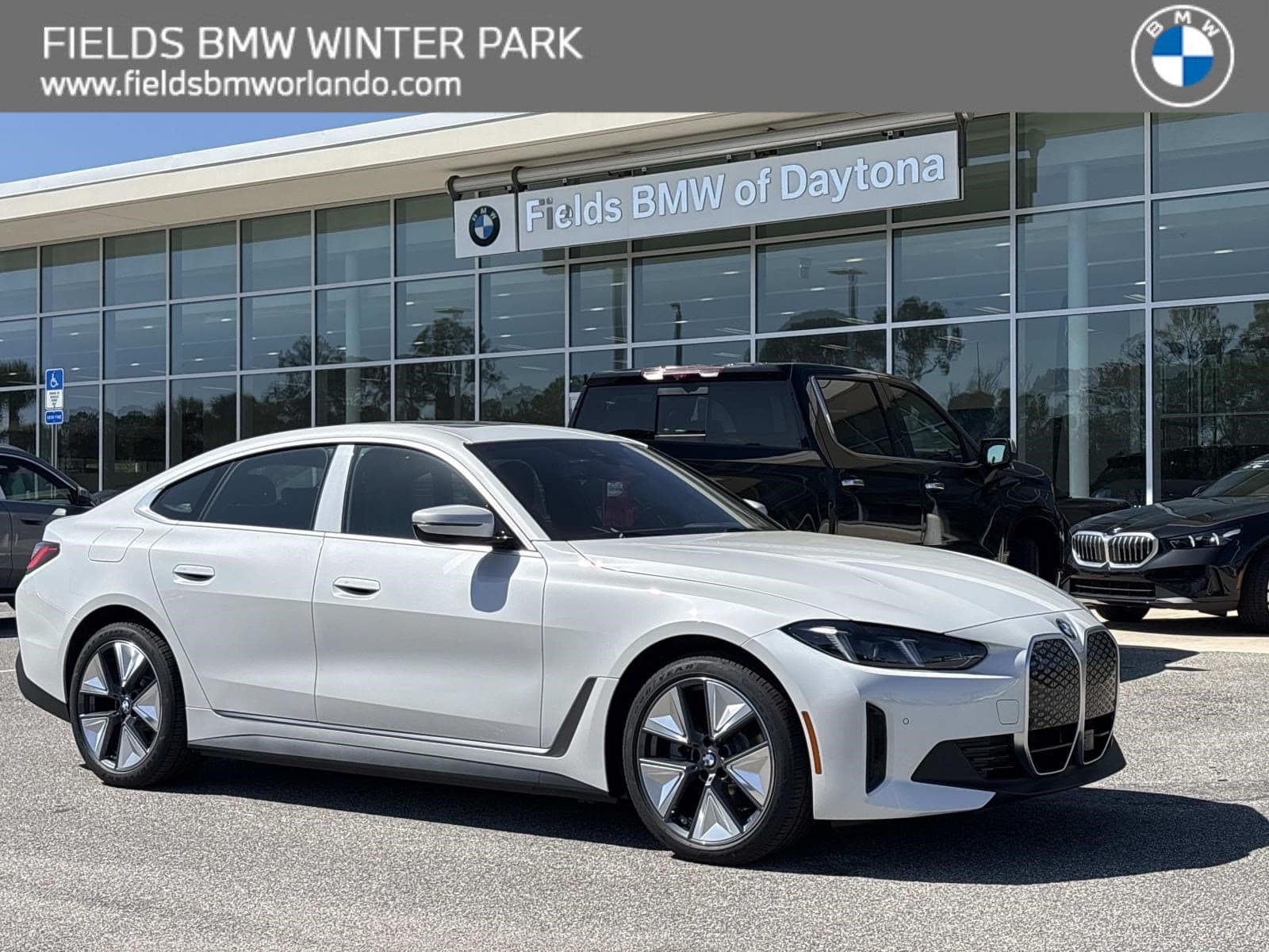 2026 BMW i4 eDrive40 — photo 1 of 32