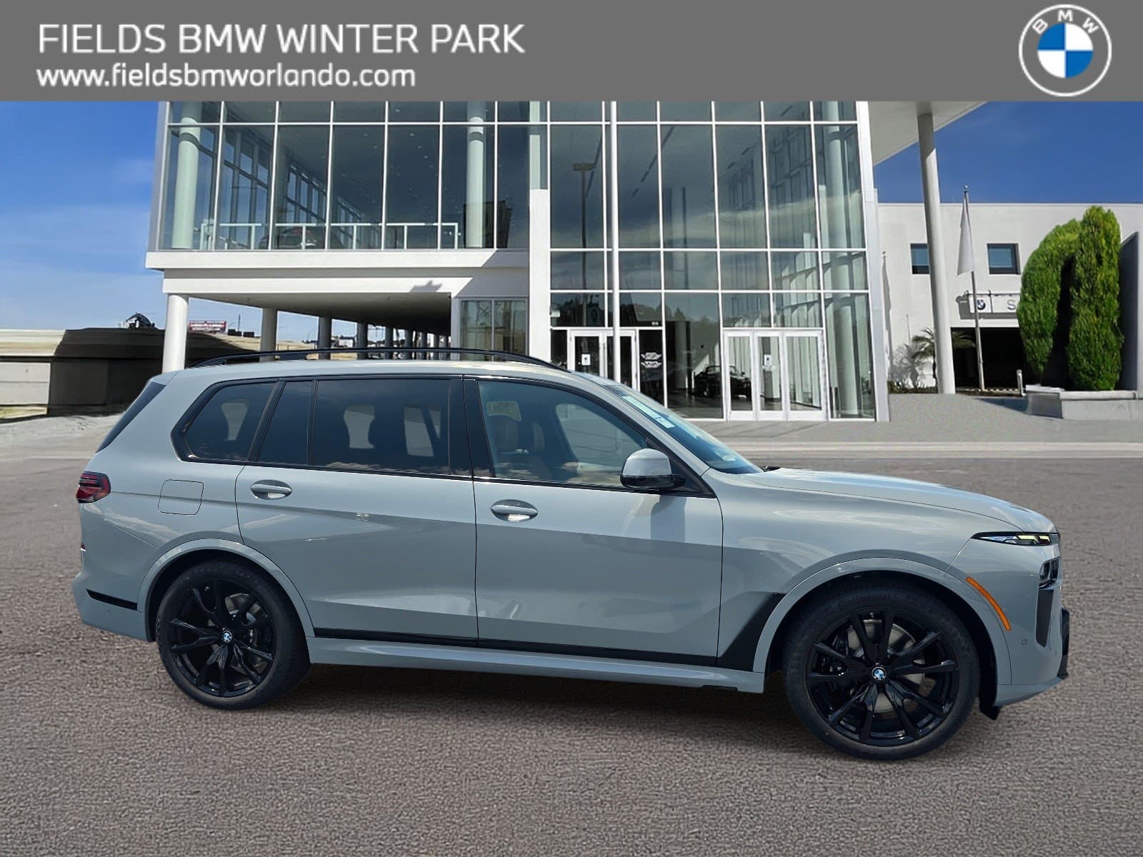 2027 BMW X7 xDrive40i — photo 1 of 39