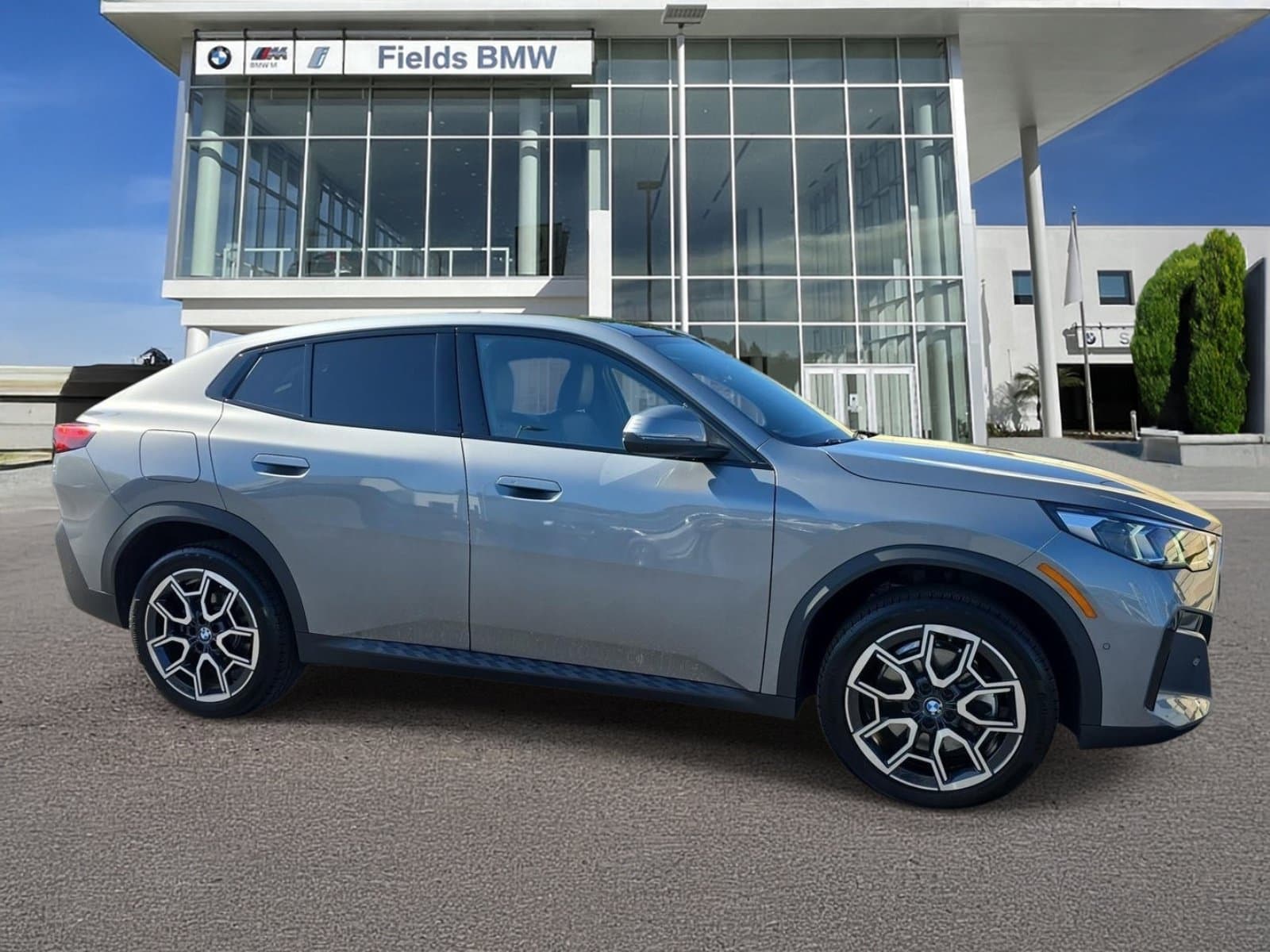 2026 BMW X2 xDrive28i — photo 1 of 26