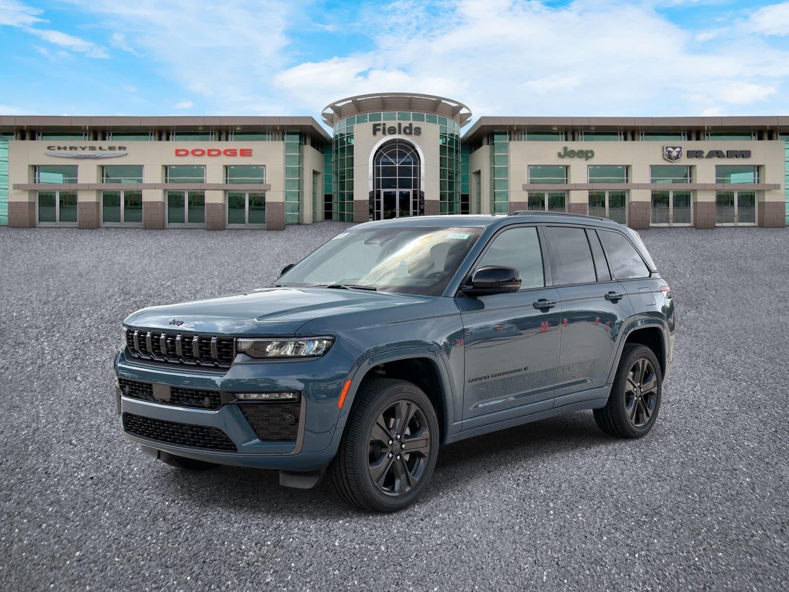 2027 Jeep Grand Cherokee Limited Reserve — photo 1 of 44