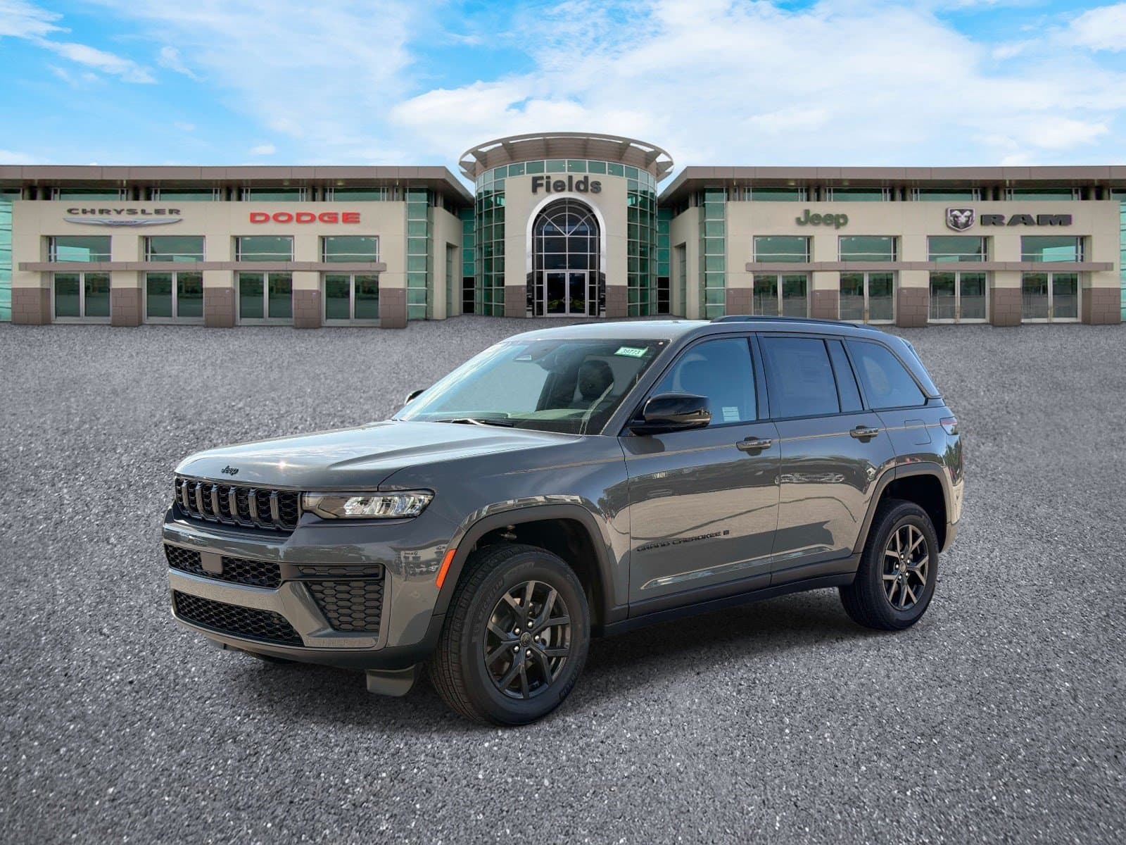 2027 Jeep Grand Cherokee Laredo Altitude — photo 1 of 43