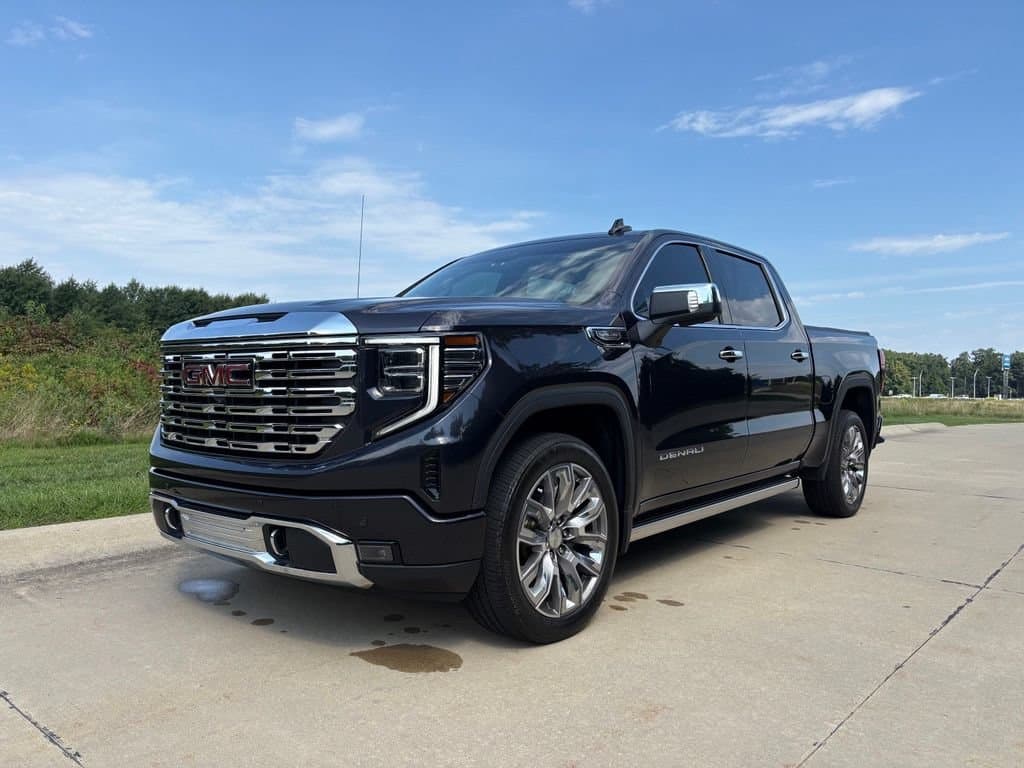 2023 GMC Sierra 1500 Denali — photo 1 of 75
