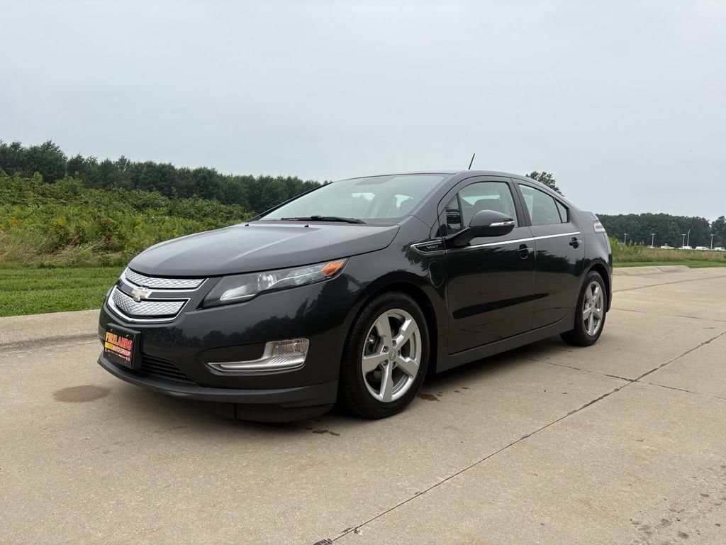 2015 Chevrolet Volt Prem — photo 1 of 51