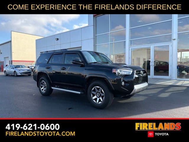 2023 Toyota 4Runner TRD Off Road — photo 1 of 27