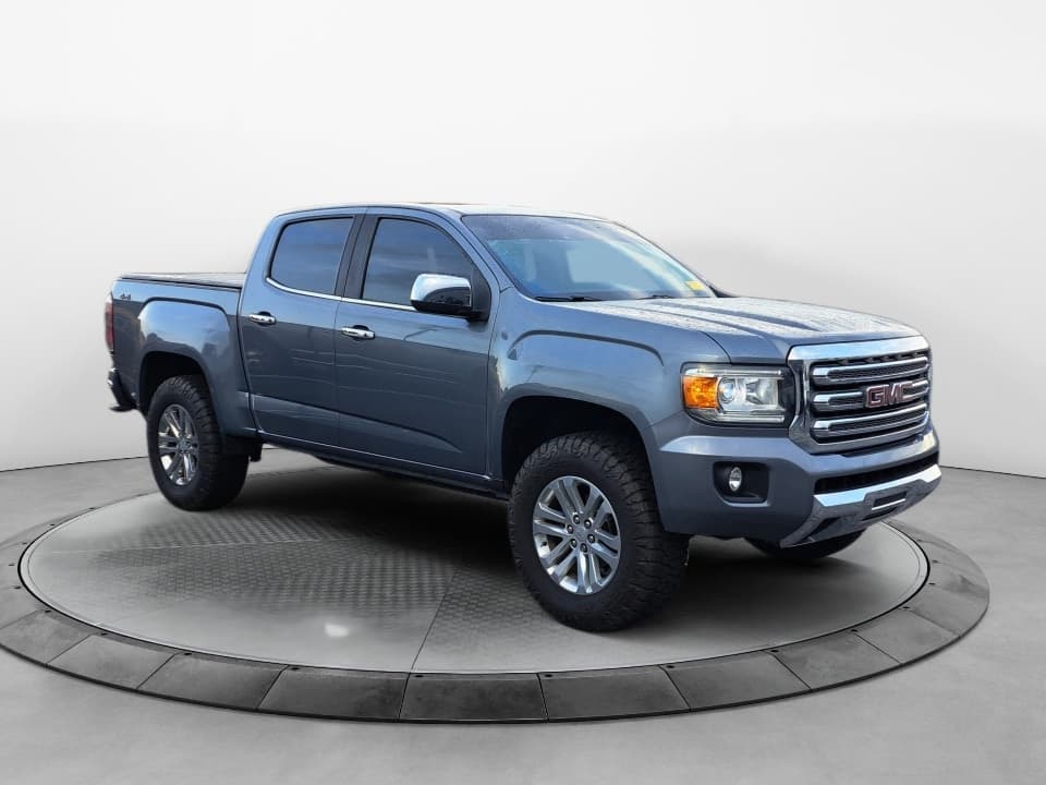 2019 GMC Canyon 4WD SLT — photo 1 of 30