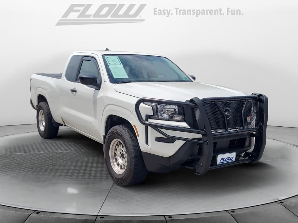 2024 Nissan Frontier S — photo 1 of 37