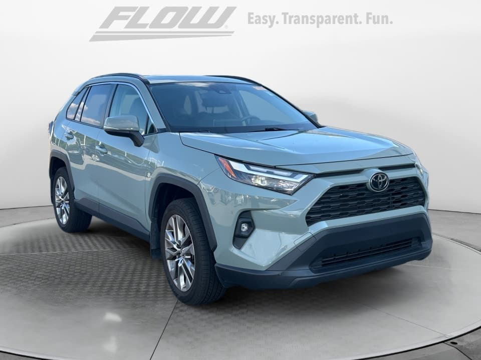 2023 Toyota RAV4 XLE Premium — photo 1 of 33