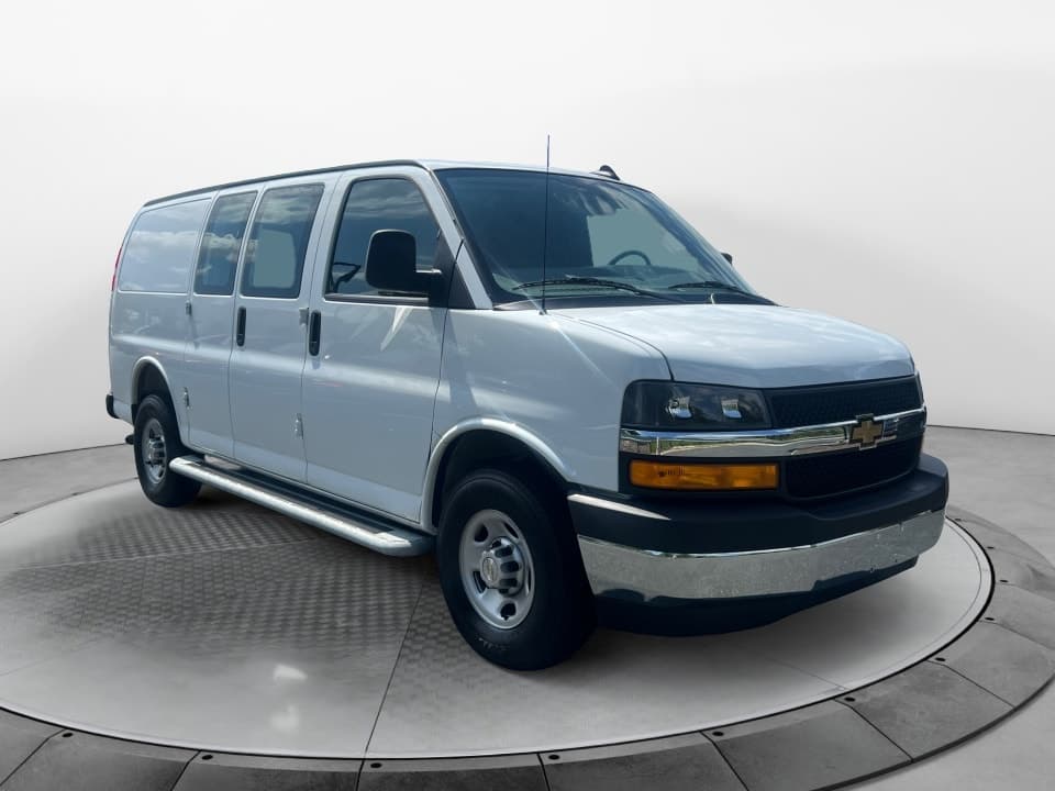 2025 Chevrolet Express Cargo Work Van — photo 1 of 35