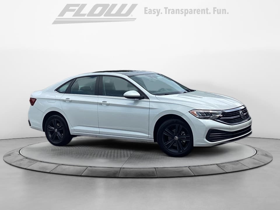 2022 Volkswagen Jetta SE — photo 1 of 11