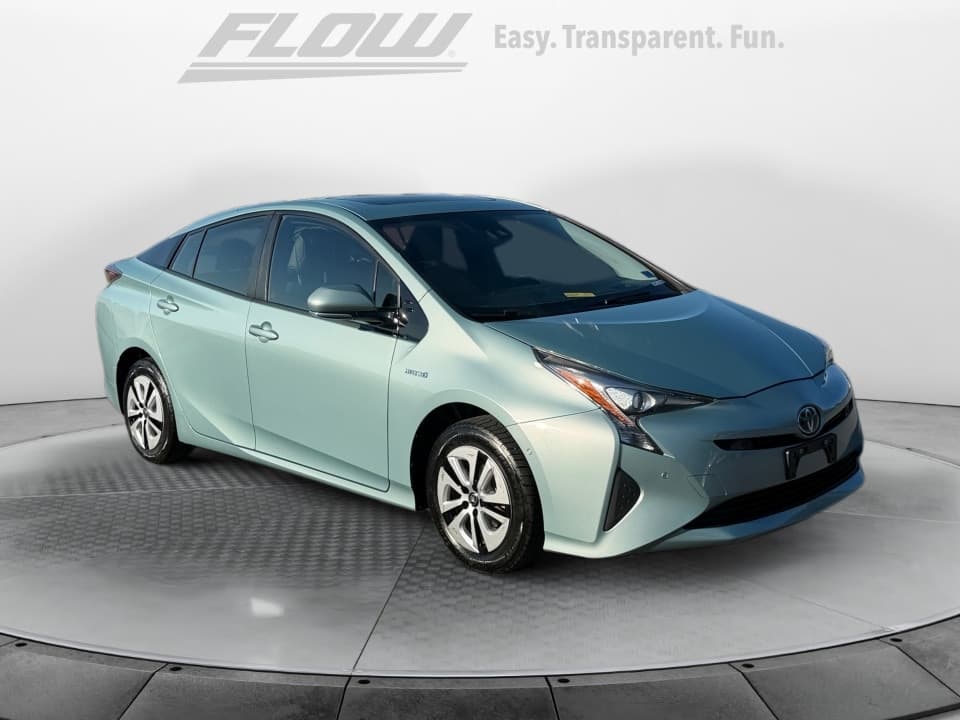 2017 Toyota Prius Base — photo 1 of 40