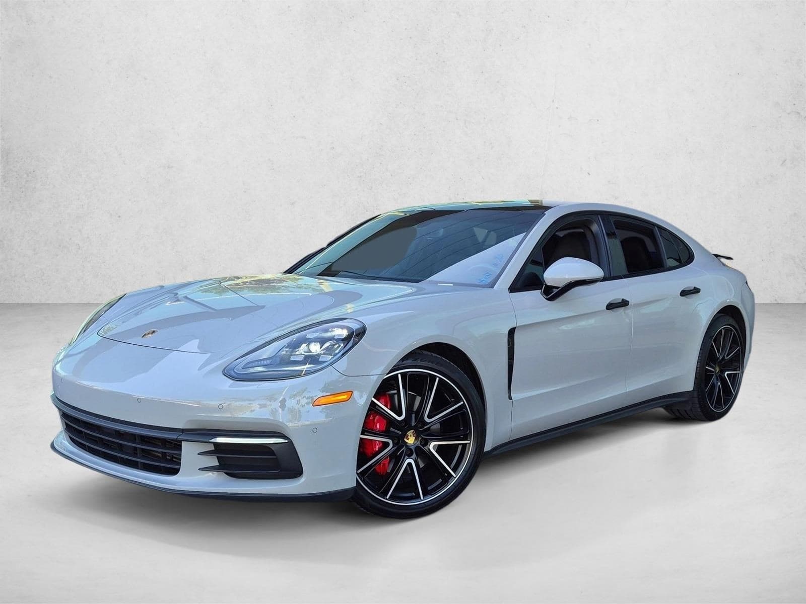 2018 Porsche Panamera 4 — photo 1 of 23