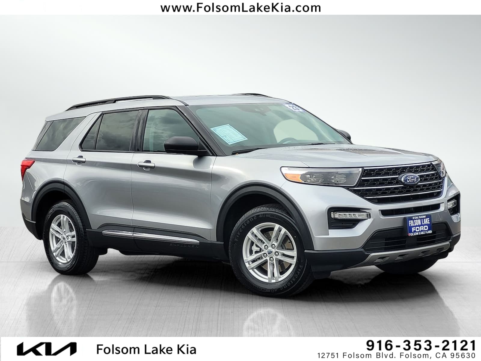 2023 Ford Explorer XLT — photo 1 of 30