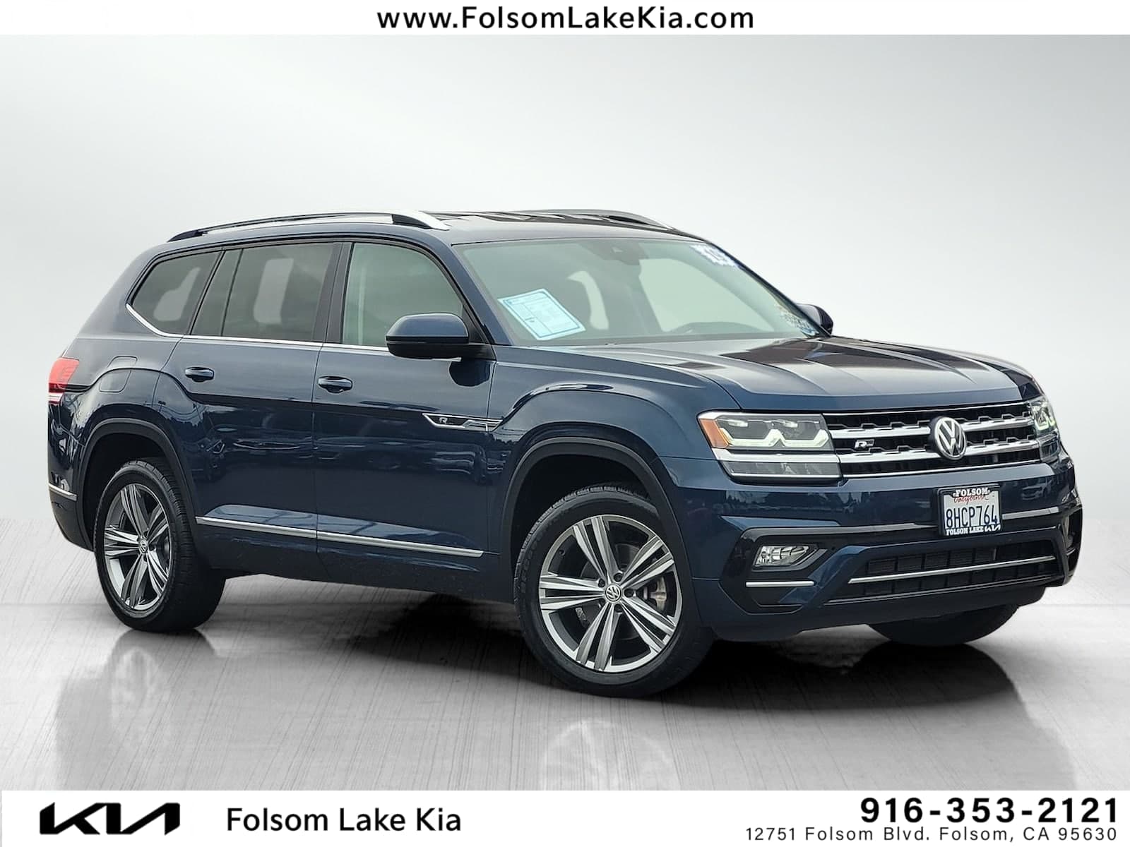 2019 Volkswagen Atlas 3.6L V6 SE w/Technology R-Line — photo 1 of 30