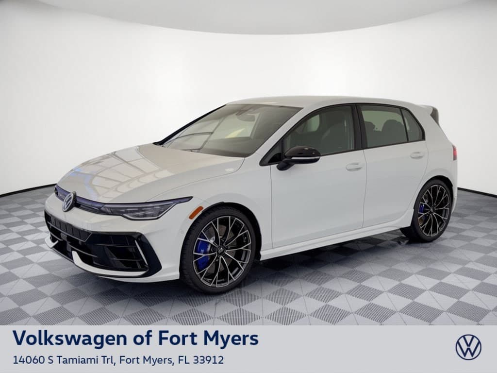 2026 Volkswagen Golf R Base — photo 1 of 32
