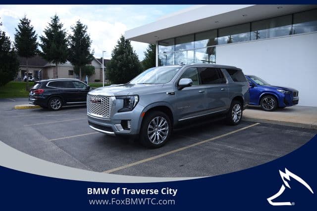 2023 GMC Yukon XL Denali — photo 1 of 33