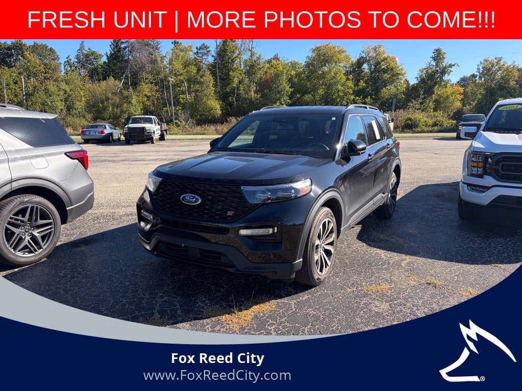 2023 Ford Explorer ST — photo 1 of 12