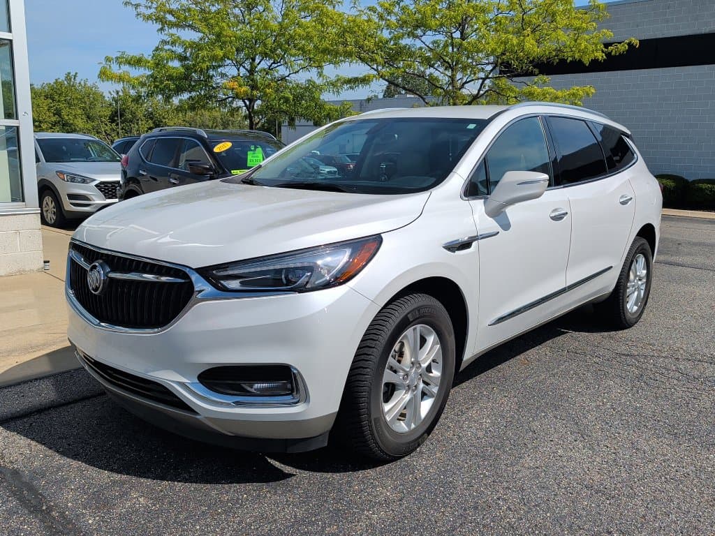 2020 Buick Enclave Essence — photo 1 of 2