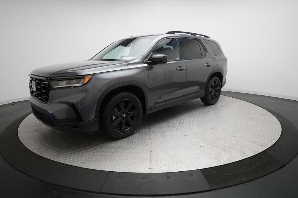 2025 Honda Pilot Black Edition — photo 1 of 39