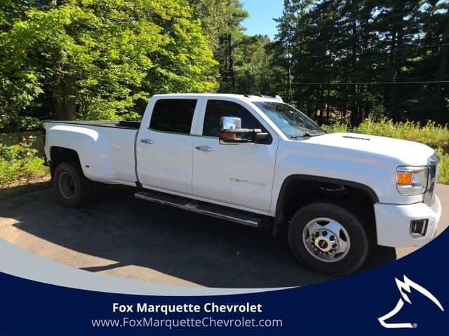 2016 GMC Sierra 3500 HD Denali — photo 1 of 3