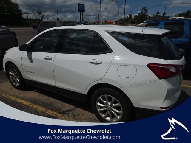 2019 Chevrolet Equinox LS — photo 1 of 3