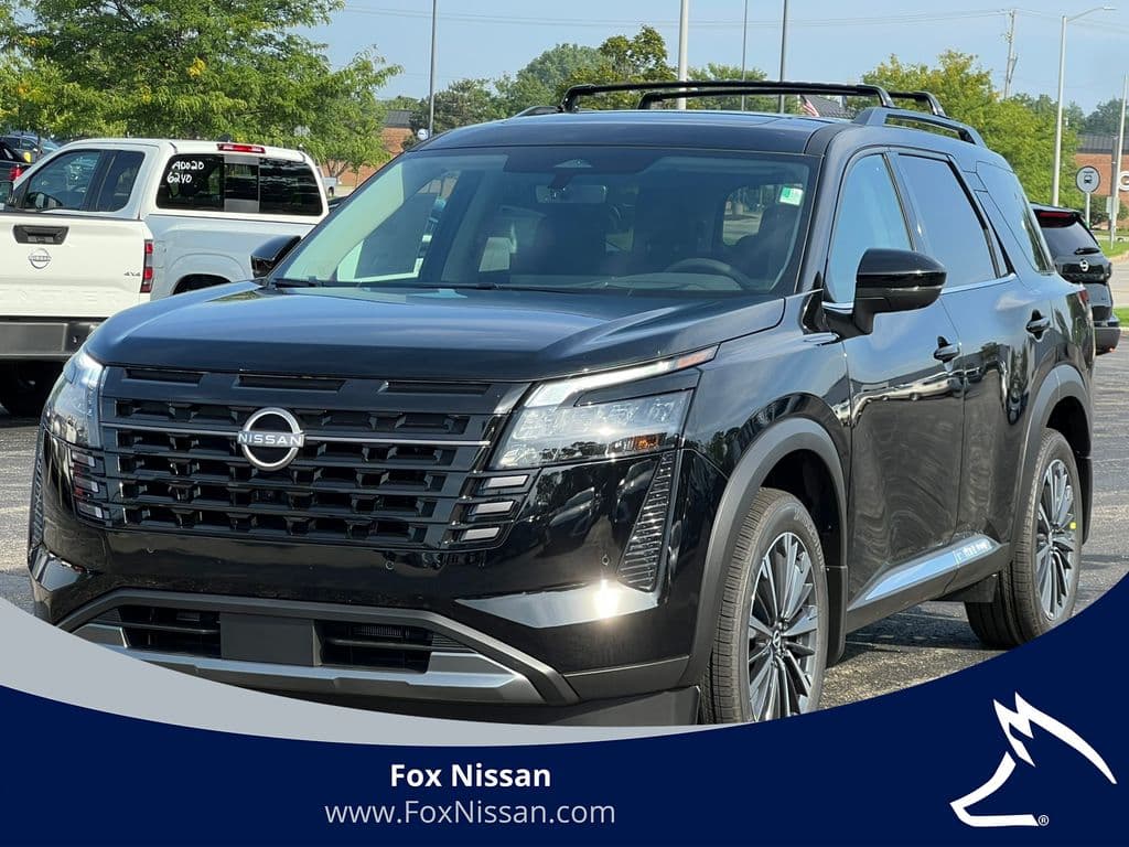 2026 Nissan Pathfinder Platinum — photo 1 of 50