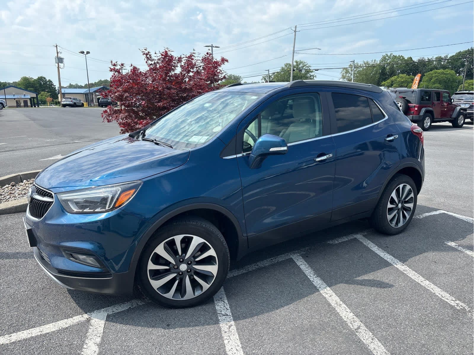 2019 Buick Encore Essence — photo 1 of 8