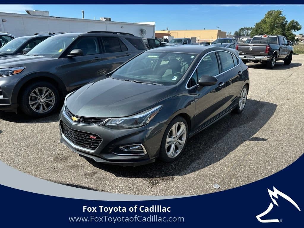 2017 Chevrolet Cruze Premier — photo 1 of 9