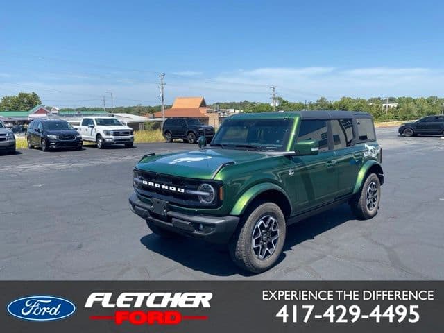 2024 Ford Bronco Outer Banks — photo 1 of 11