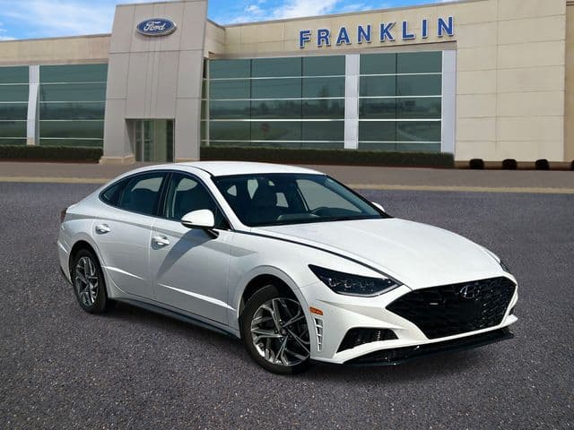 2023 Hyundai Sonata SEL — photo 1 of 12