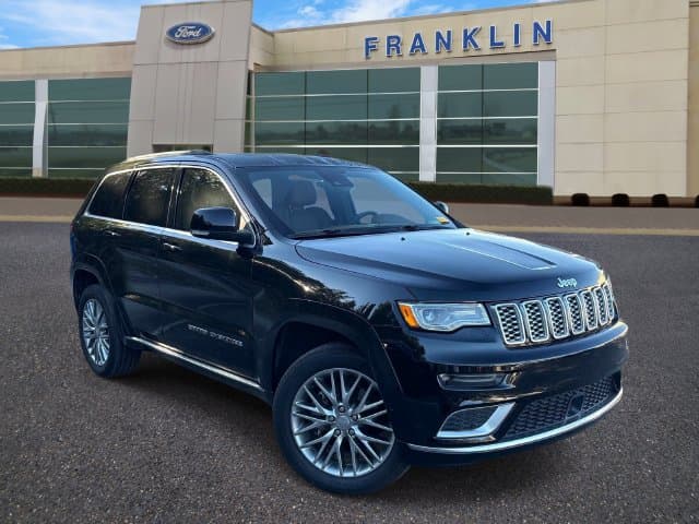 2018 Jeep Grand Cherokee Summit — photo 1 of 12