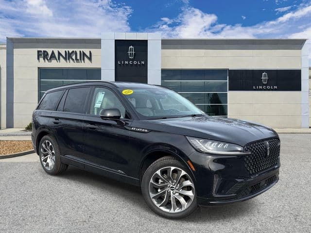 2026 Lincoln Aviator Premiere — photo 1 of 71