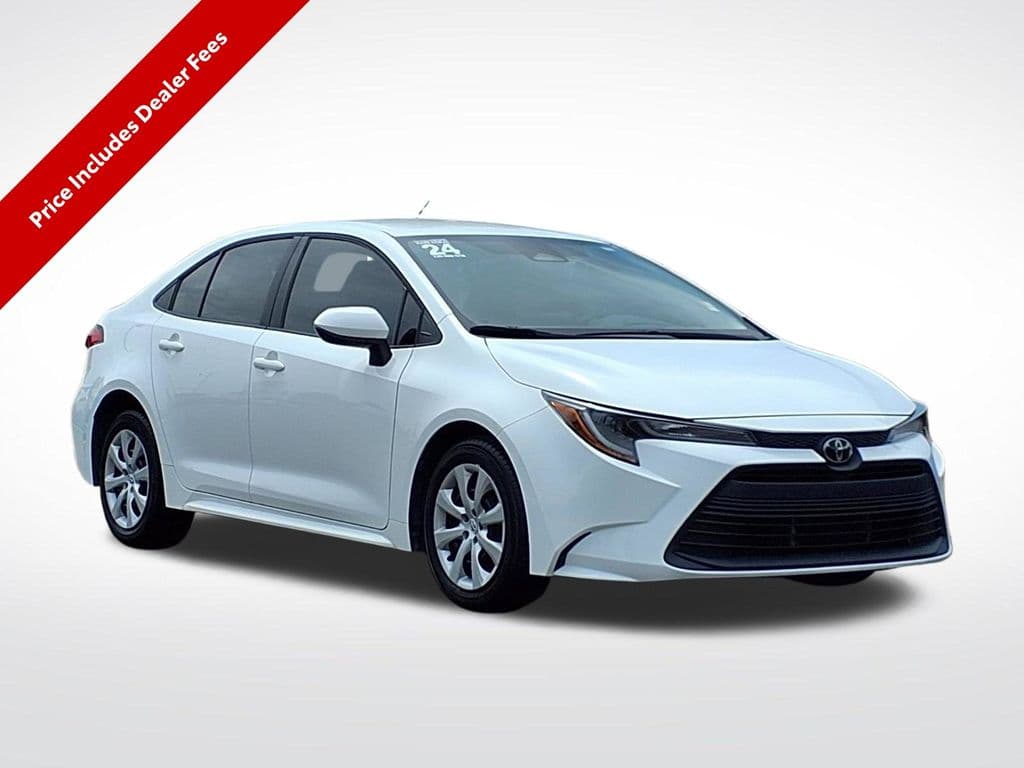 2024 Toyota Corolla LE — photo 1 of 32