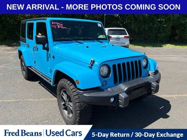 2017 Jeep Wrangler JK Unlimited Unlimited Sahara — photo 1 of 13