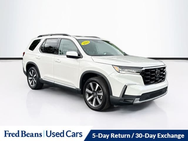 2024 Honda Pilot Touring — photo 1 of 40