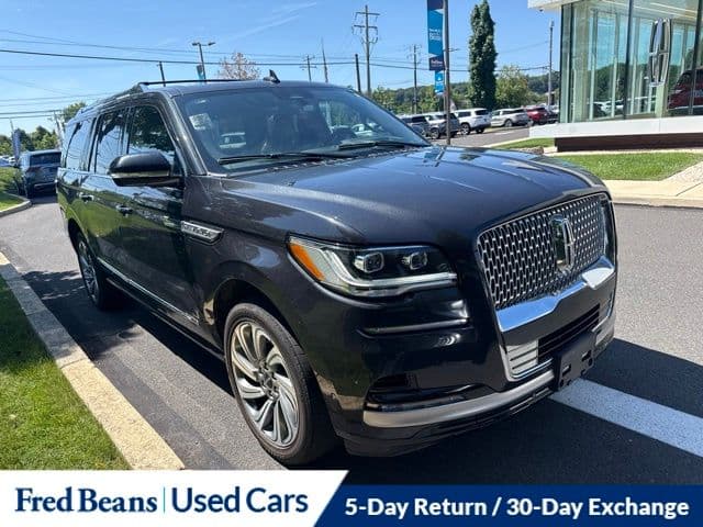 2023 Lincoln Navigator L Reserve — photo 1 of 23