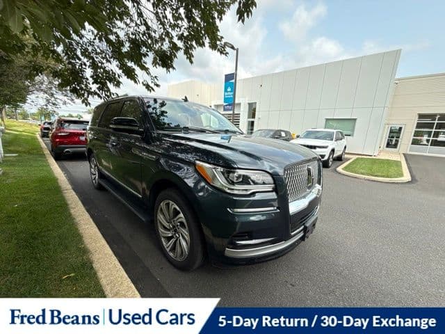 2022 Lincoln Navigator Reserve — photo 1 of 23