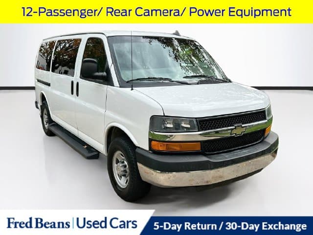 2016 Chevrolet Express Passenger LT — photo 1 of 36