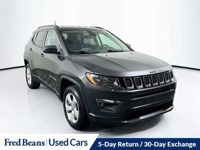 2018 Jeep Compass Latitude — photo 1 of 37